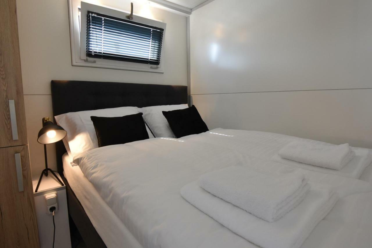 Cosy Floating Boatlodge Athene Maastricht Kültér fotó